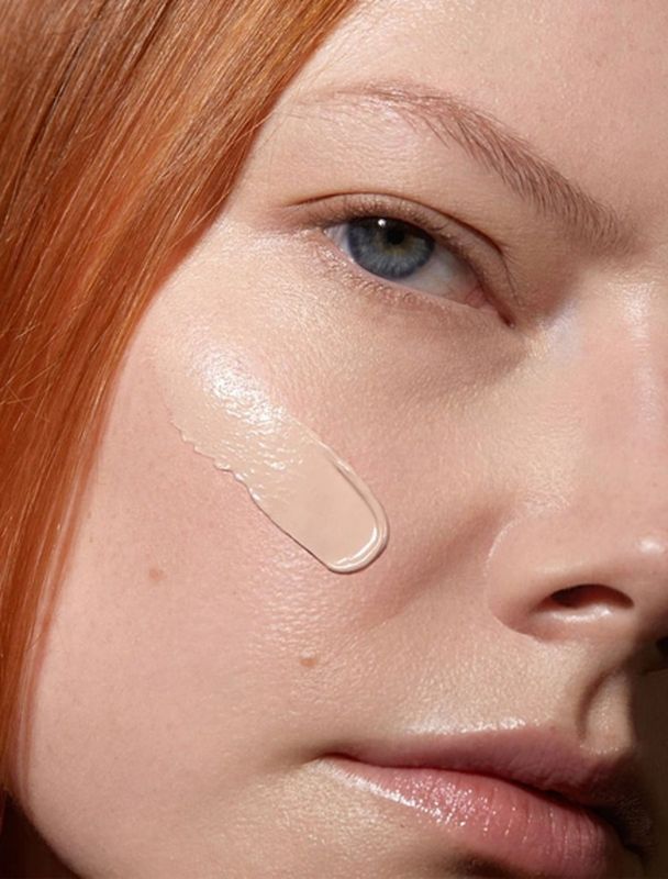 Madara - Skinonym Semi-Matte Peptide Foundation  30ml